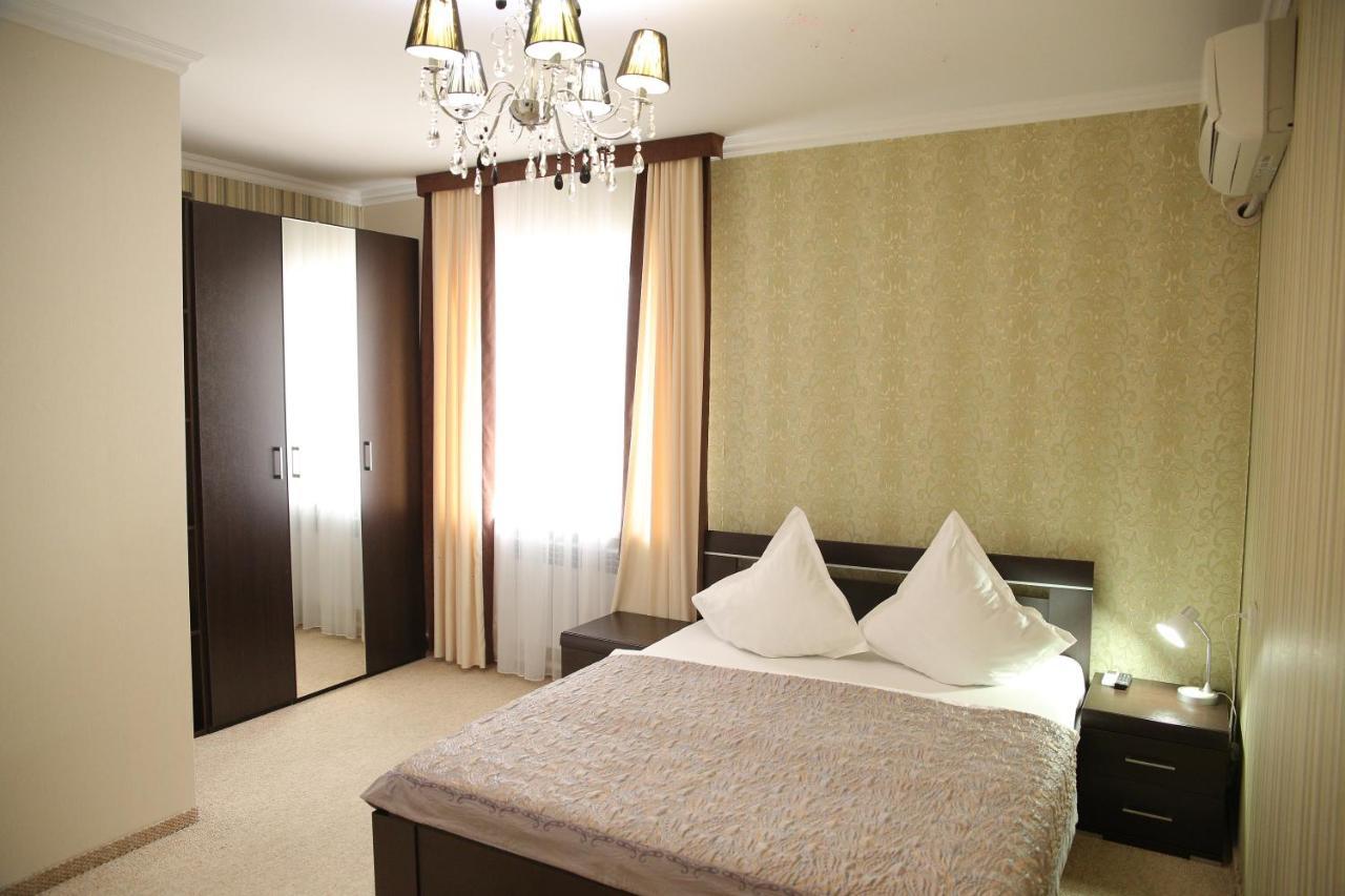Sweet Home Hotel Атырау Экстерьер фото