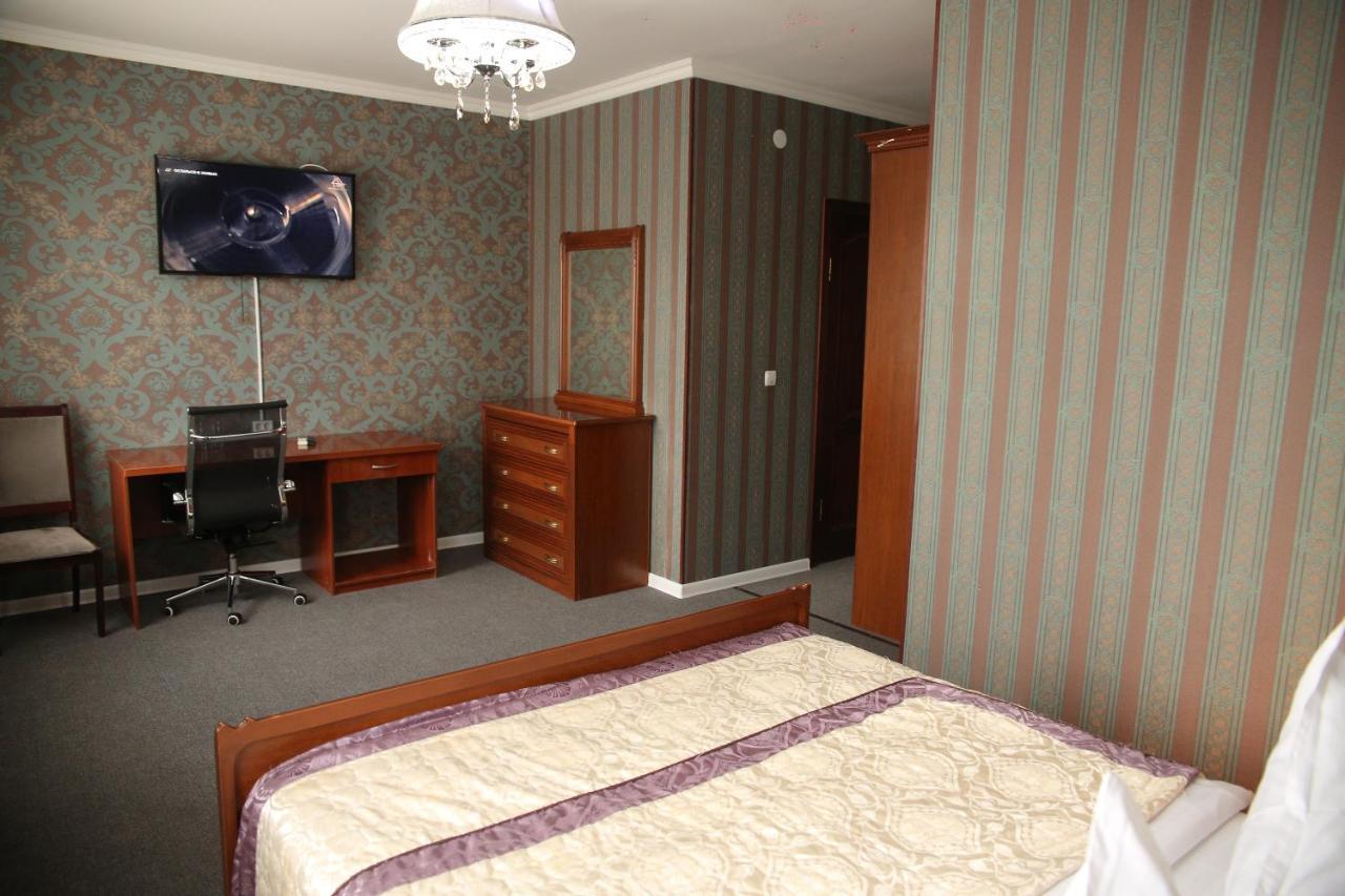 Sweet Home Hotel Атырау Экстерьер фото